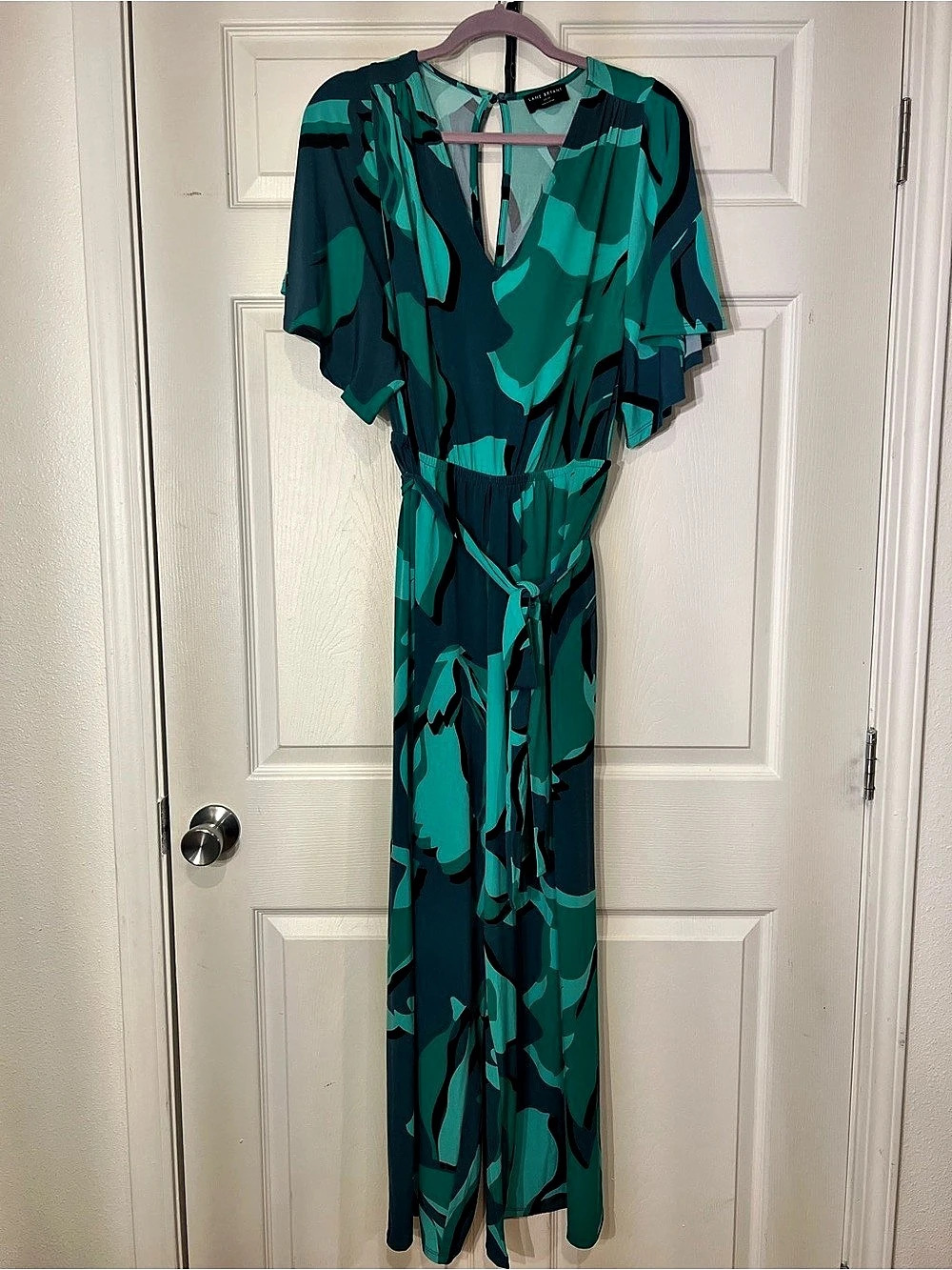 Lane Bryant Flutter-Sleeve V-Neck Tie-Waist Jersey Jumpsuit Green & Black Size